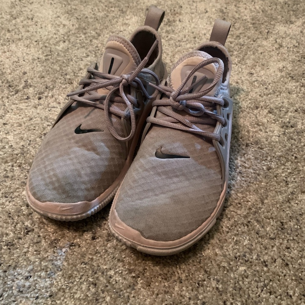 Women’s Nikes